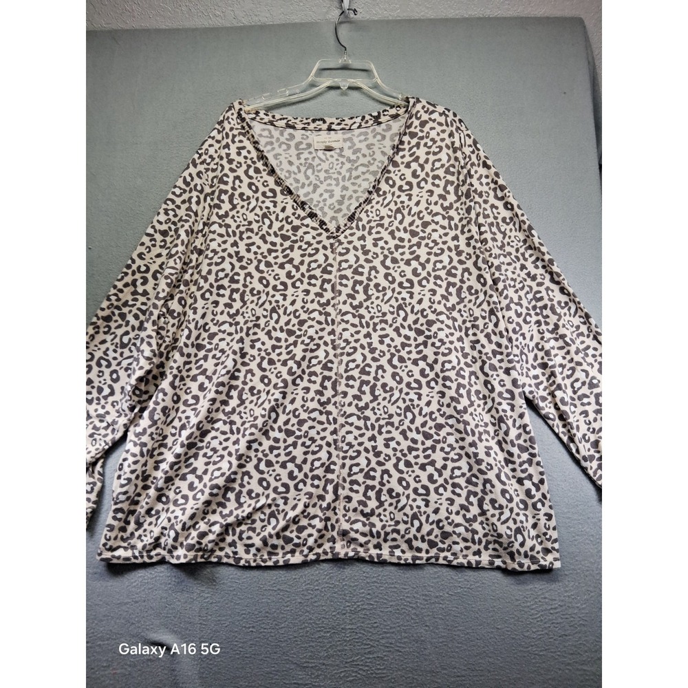 Simply Threads Women‎ Cheetah Long Sleeve V Neck Size 3X